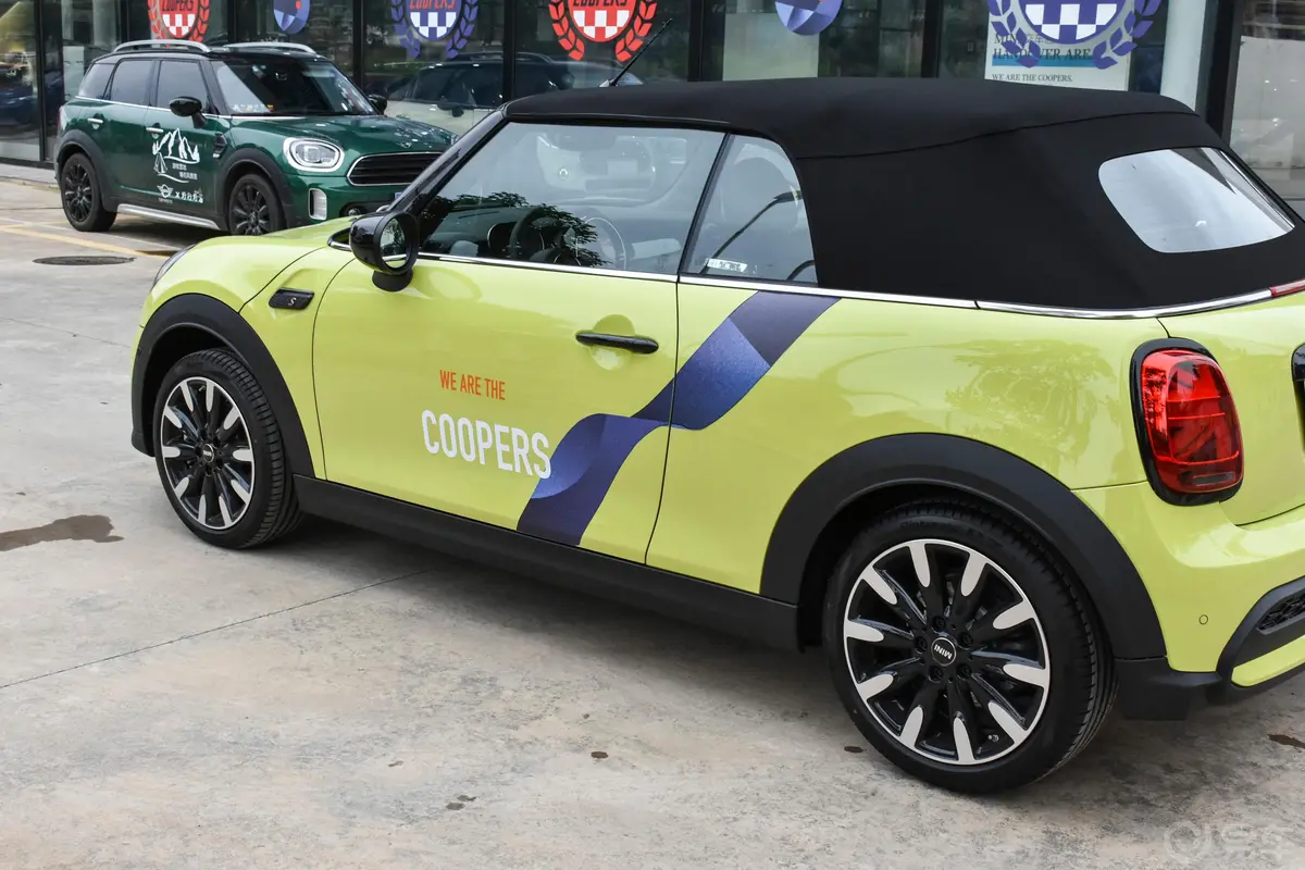 MINI CABRIO改款 2.0T COOPER S CABRIO 经典派外观