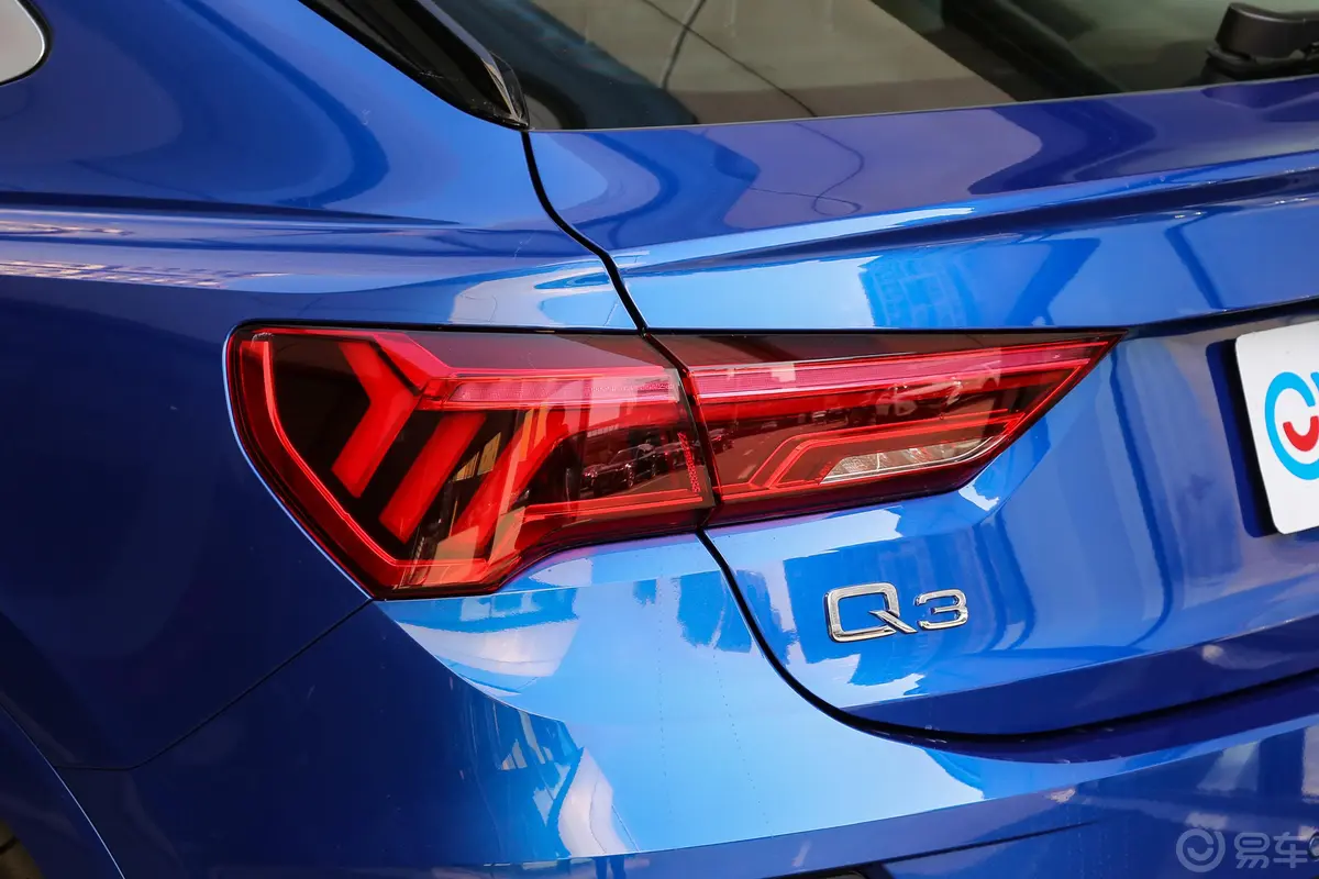 奥迪Q3 Sportback35 TFSI 进取型外观