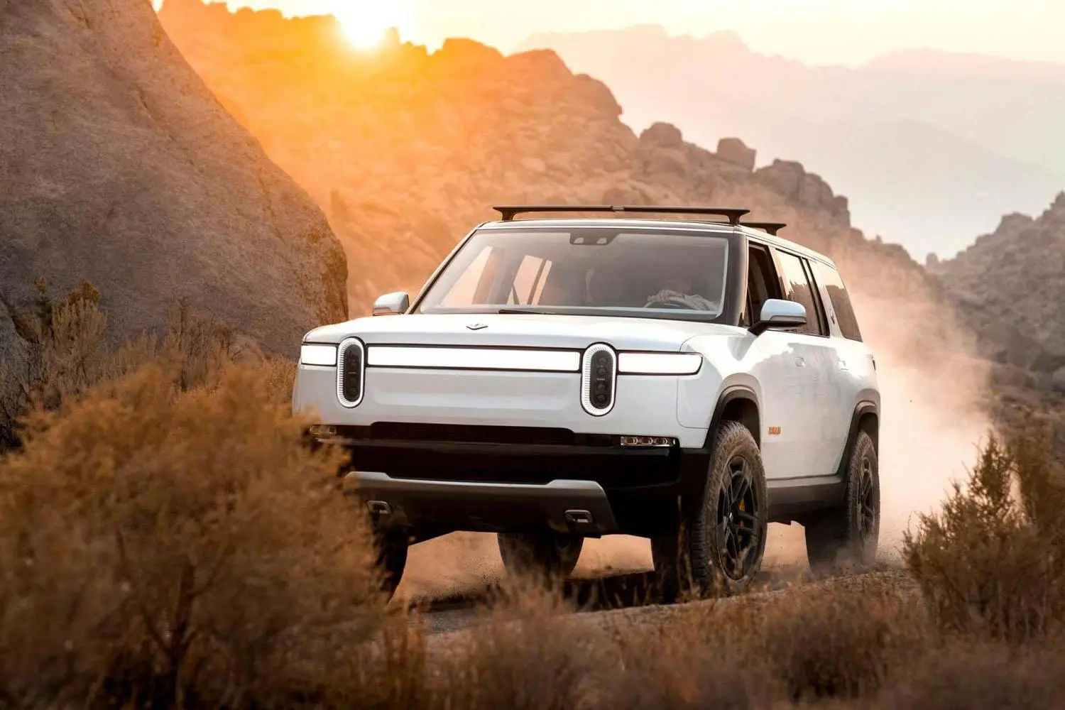  RIVIAN R1S