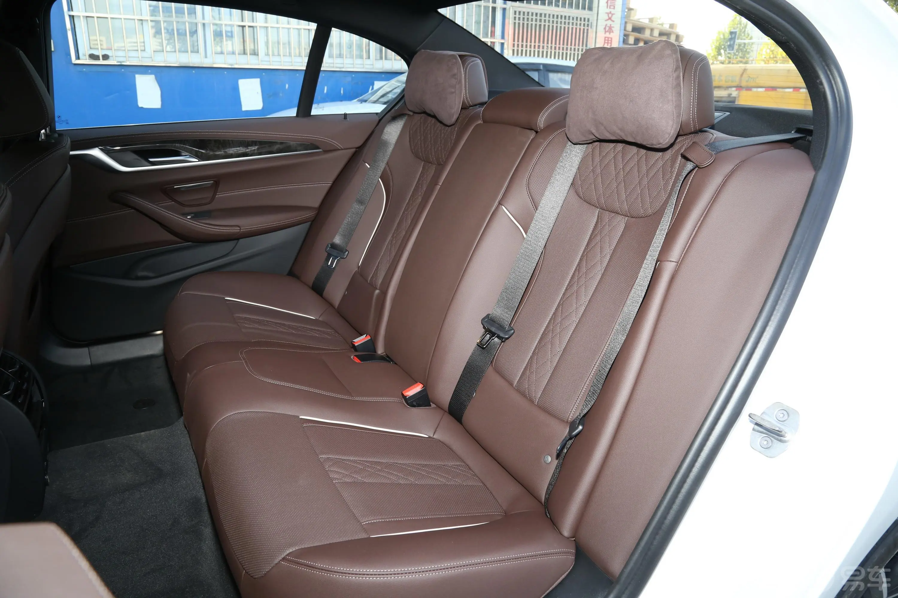 宝马5系改款 525Li M运动套装后排座椅