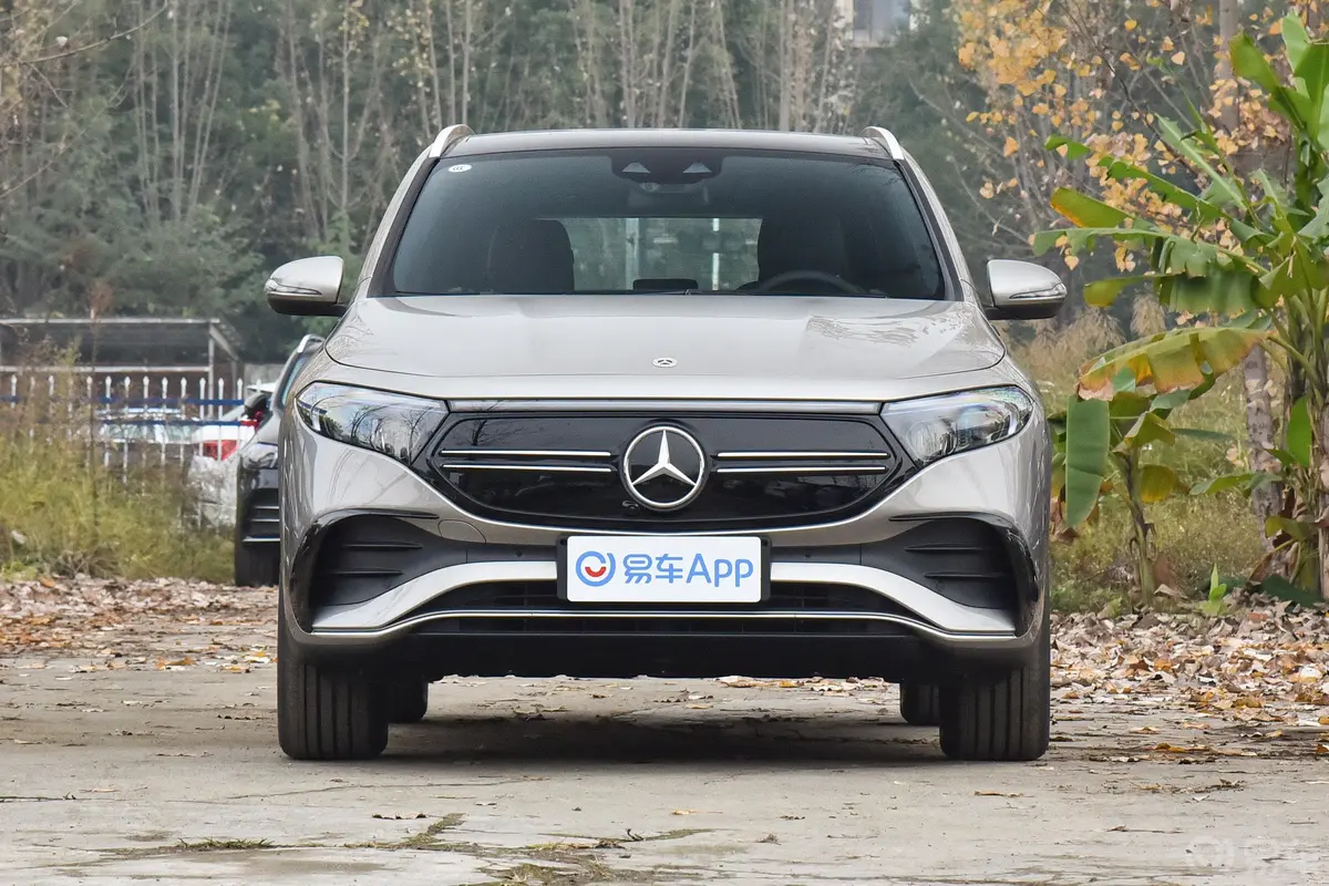 奔驰EQAEQA 300 4MATIC 首发特别版外观