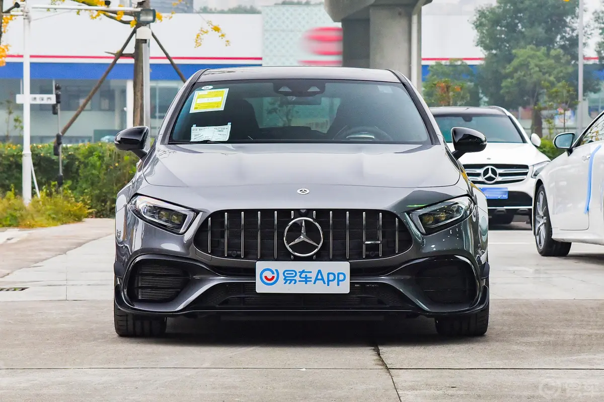 奔驰A级 AMG(进口)AMG A 45 4MATIC+正前水平