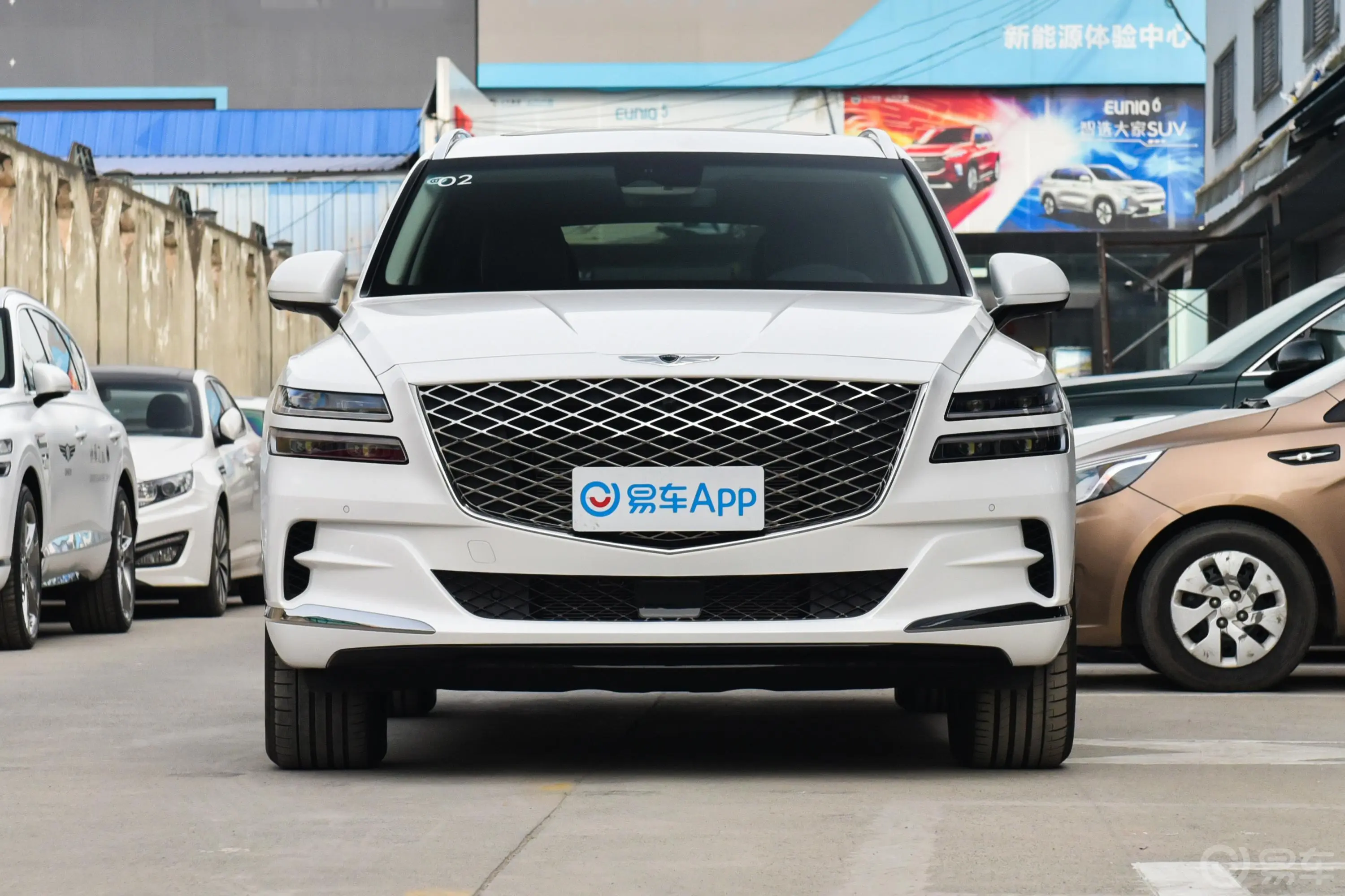 捷尼赛思GV802.5T 豪华版正前水平