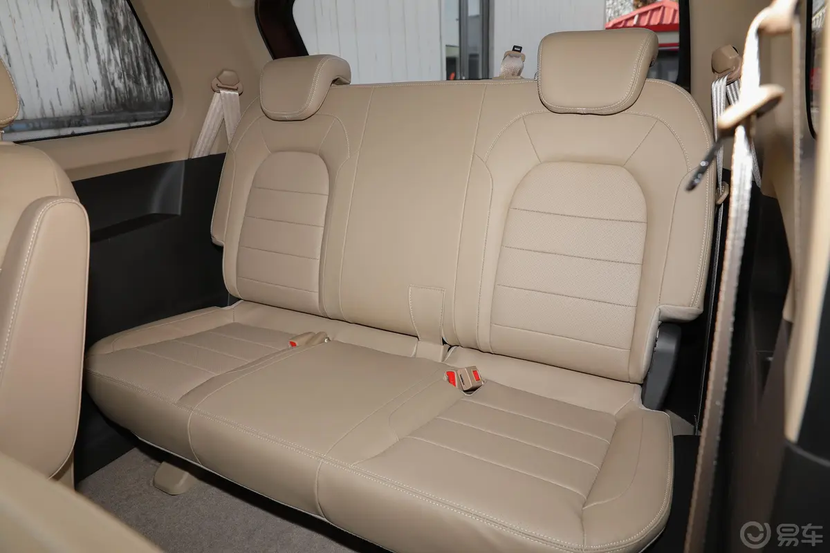 五菱宏光S改款 1.5L 手动舒适型第三排座椅