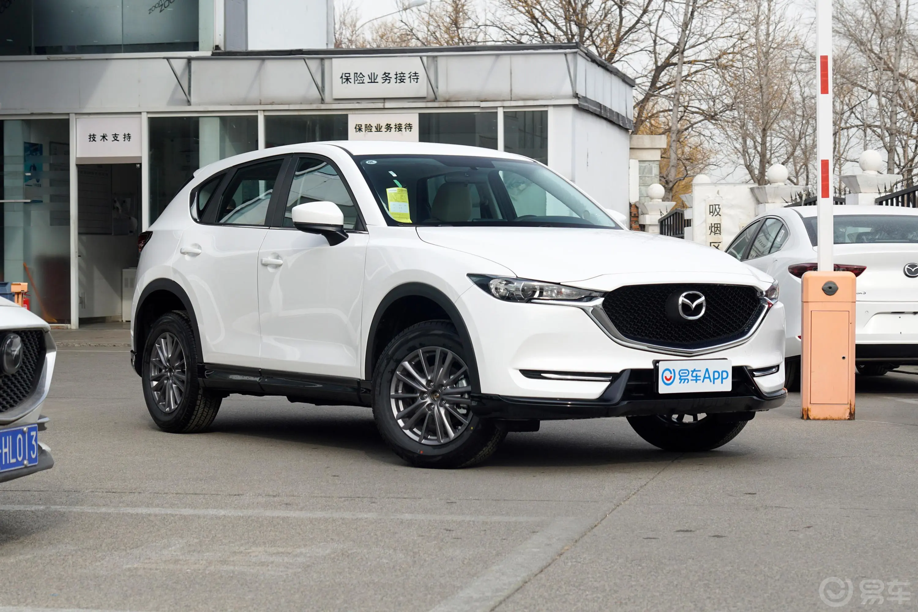 马自达CX-52.0L 手自一体 两驱 舒适型发动机舱盖内侧