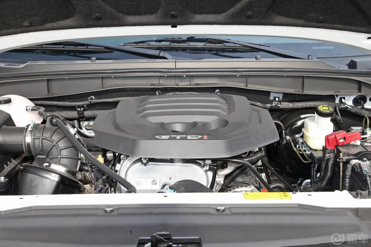宝典低货台 1.8T 手动 两驱 标轴舒享版 汽油外观