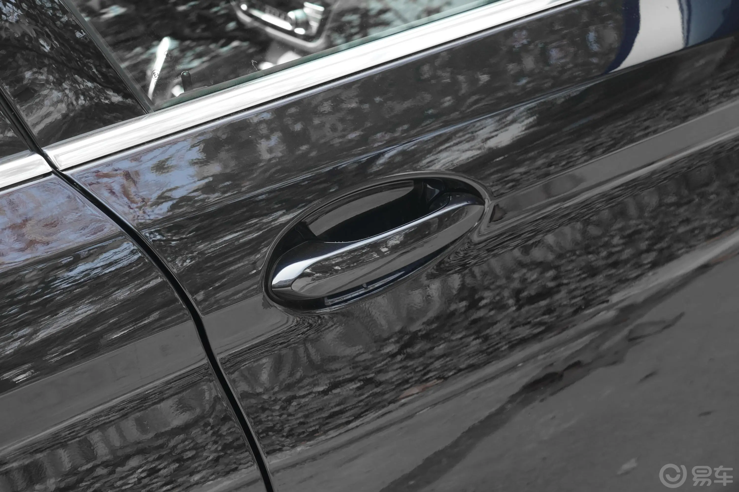 宝马5系改款 530Li xDrive M运动套装外观