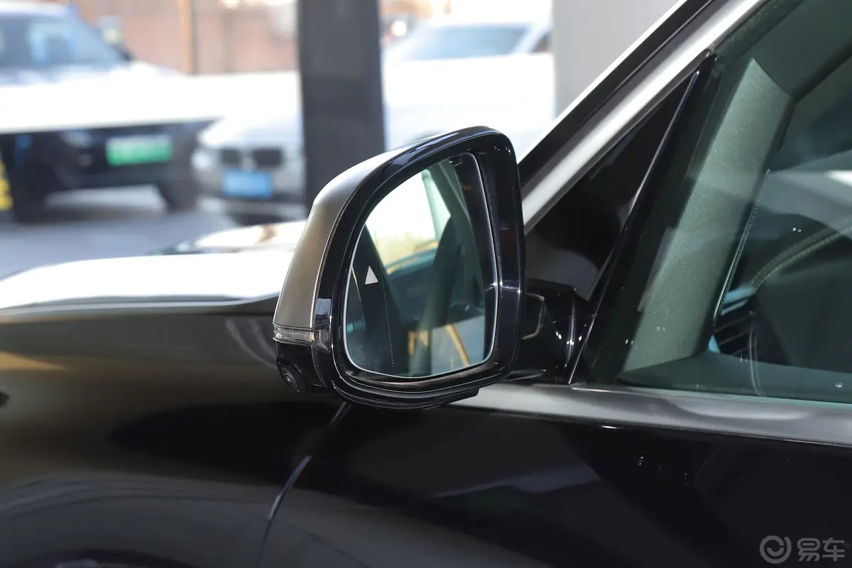 宝马X7xDrive M50i后视镜镜面