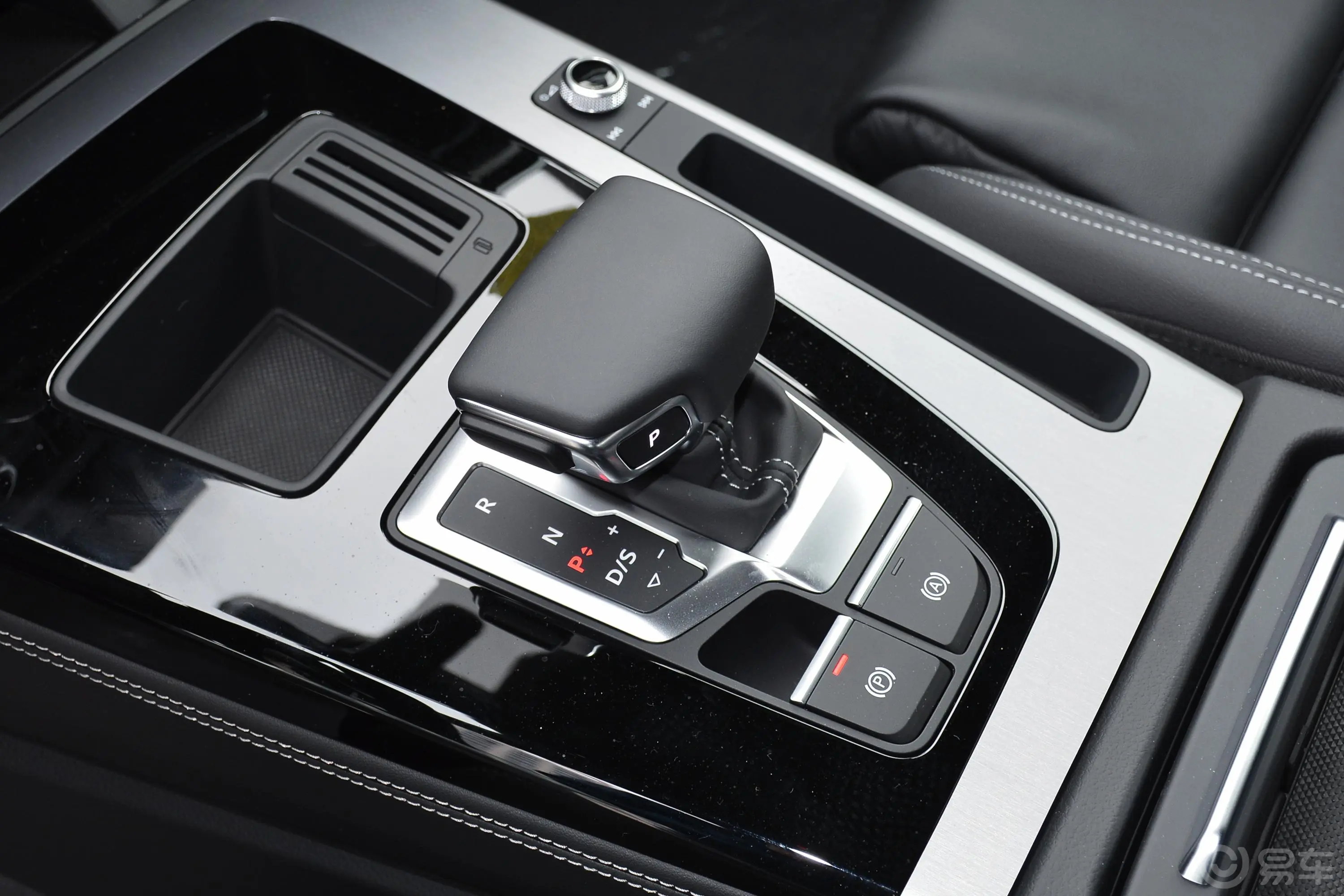 奥迪Q5L Sportback40 TFSI 时尚型换挡装置