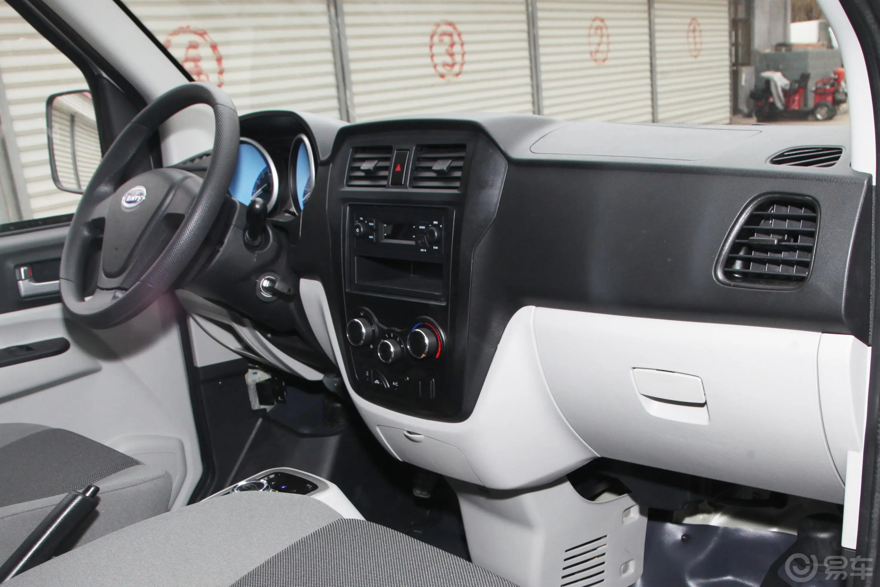 优优EV舒适型SQR5039中控台整体