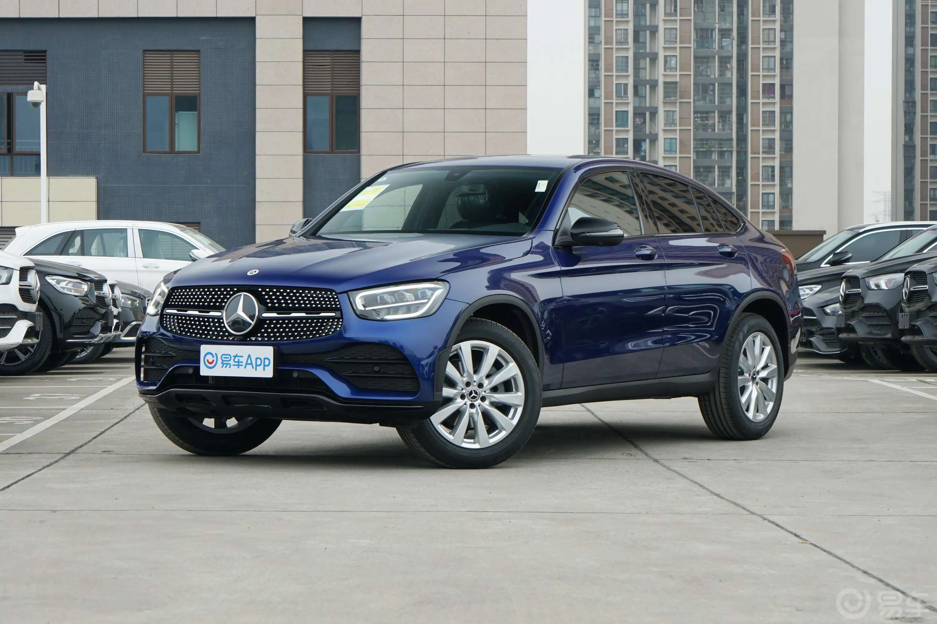 奔驰GLC轿跑GLC 260 4MATIC 轿跑SUV外观