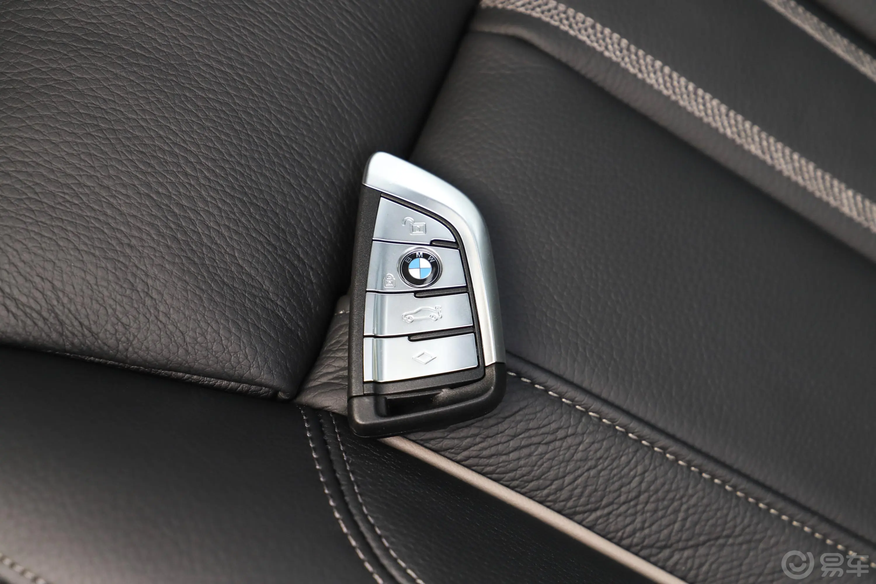 宝马5系(进口)改款 530i 风尚版 M运动套装钥匙正面