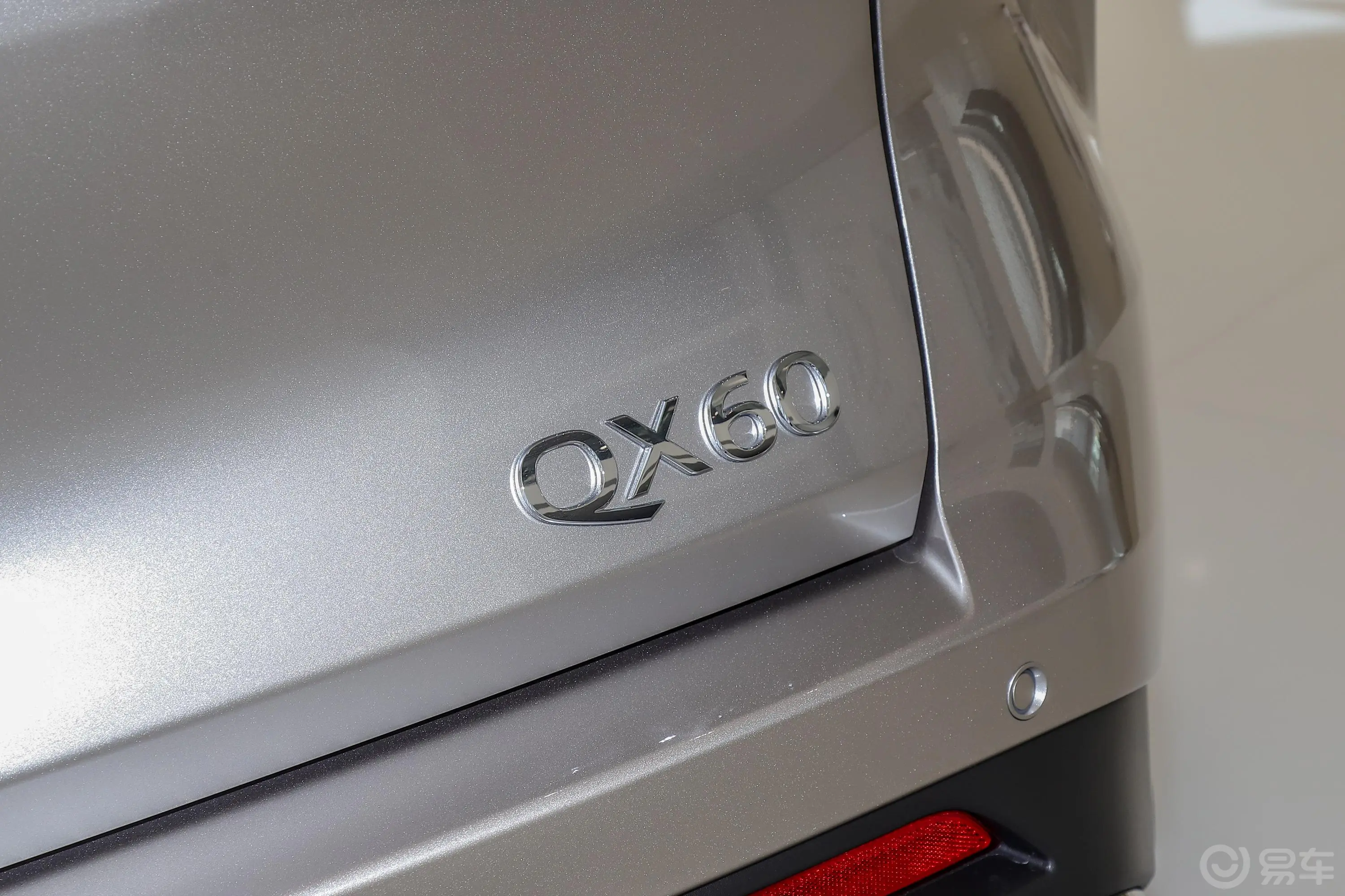 英菲尼迪QX602.0T 手自一体 四驱 尊贵版外观细节