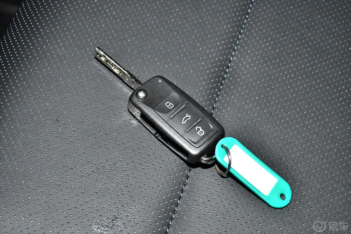 柯米克GT 1.5L 自动舒适版钥匙正面