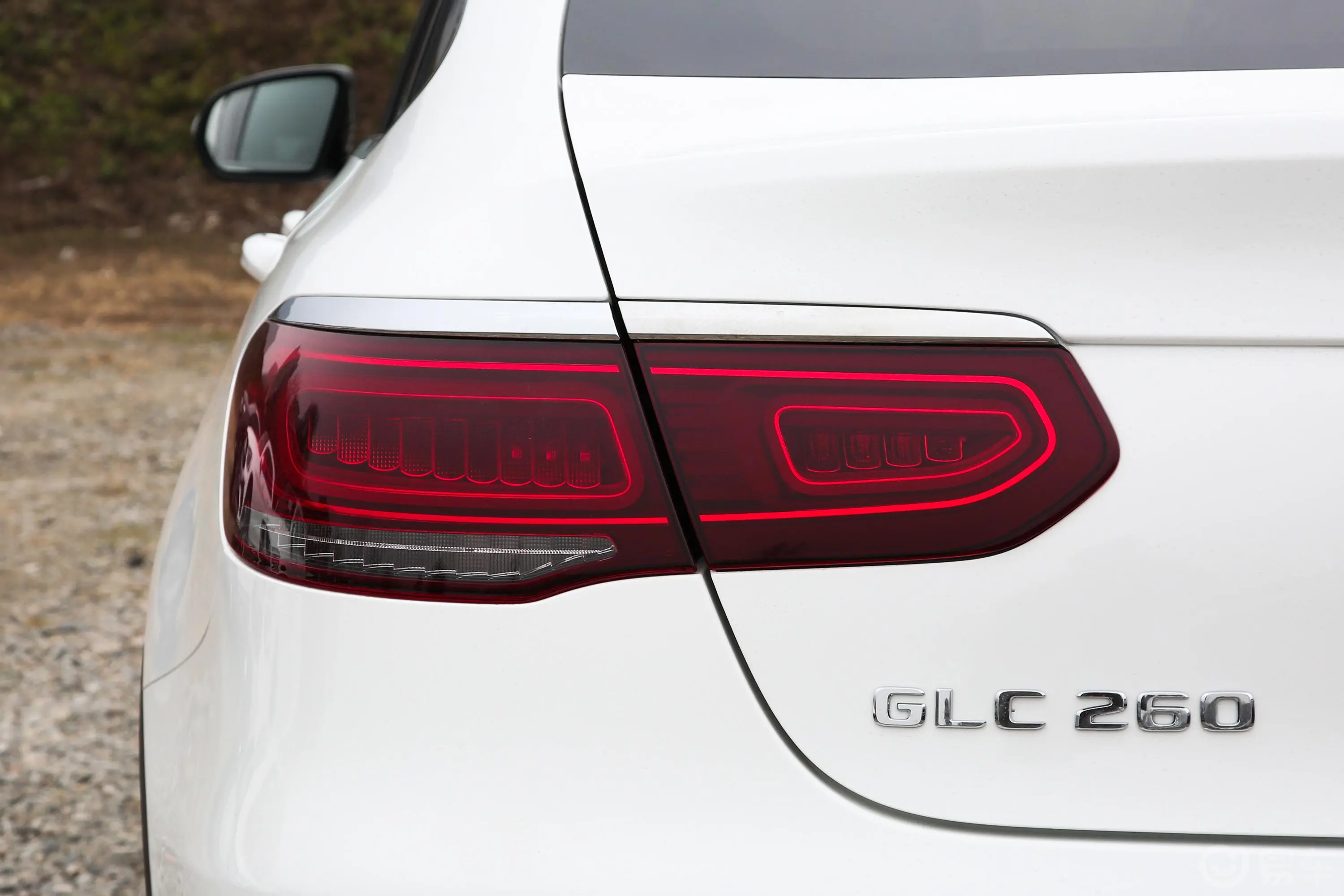 奔驰GLC轿跑改款 GLC 260 4MATIC 轿跑SUV外观