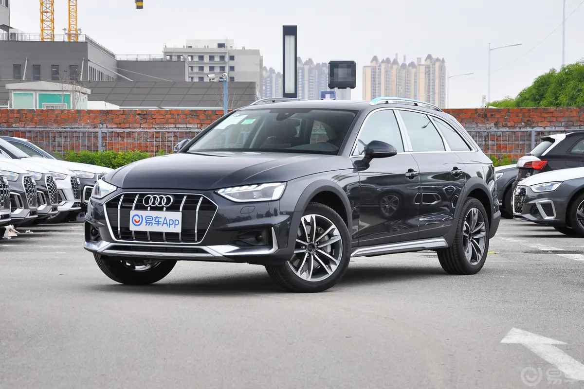 奥迪A4(进口)allroad quattro侧前45度车头向左水平