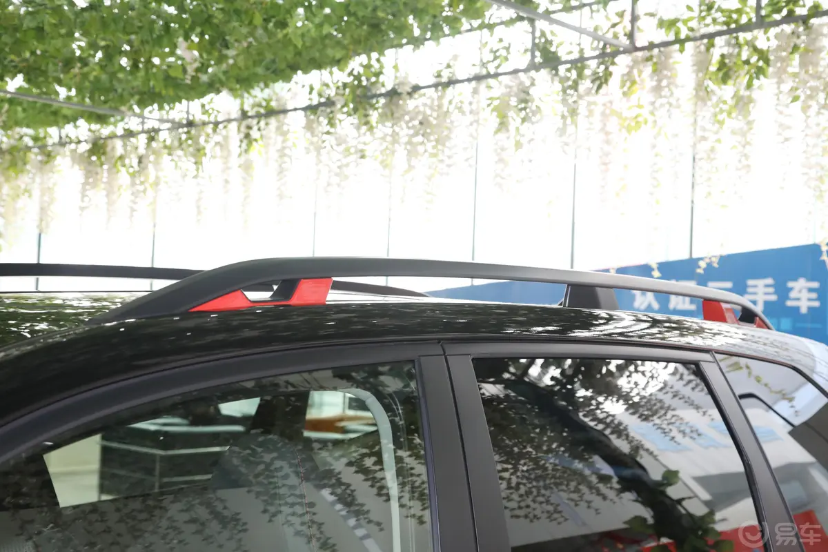 森林人2.0i AWD X运动版EyeSight车顶行李架