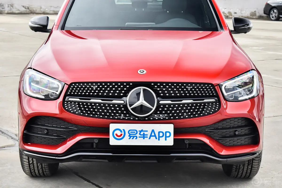 奔驰GLC轿跑改款 GLC 260 4MATIC 轿跑SUV外观