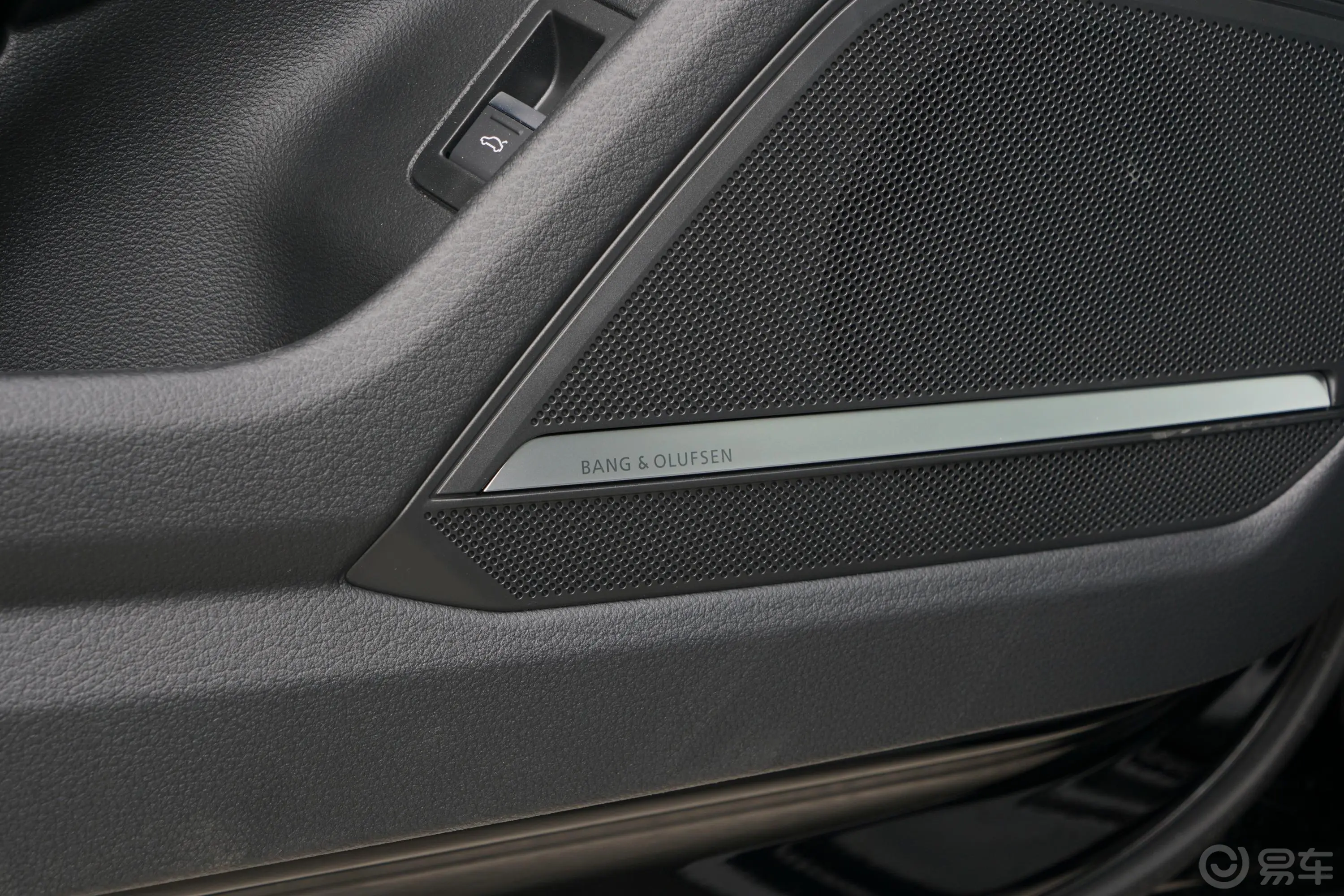 奥迪RS 64.0T Avant音响和品牌