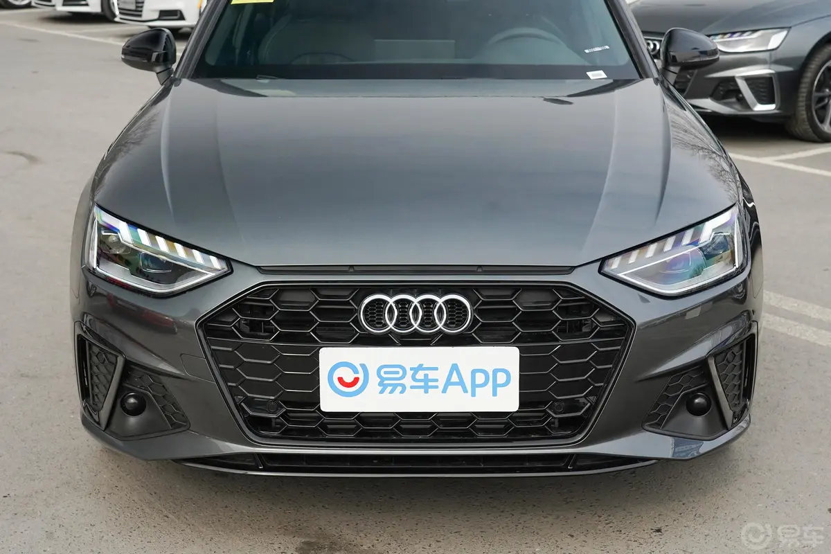 奥迪A4L40 TFSI 豪华动感型外观细节