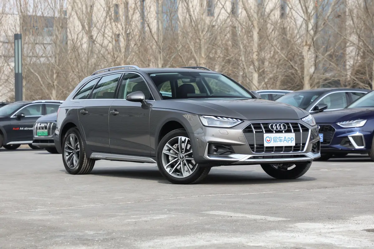 奥迪A4(进口)allroad quattro 冰雪运动版侧前45度车头向右水平