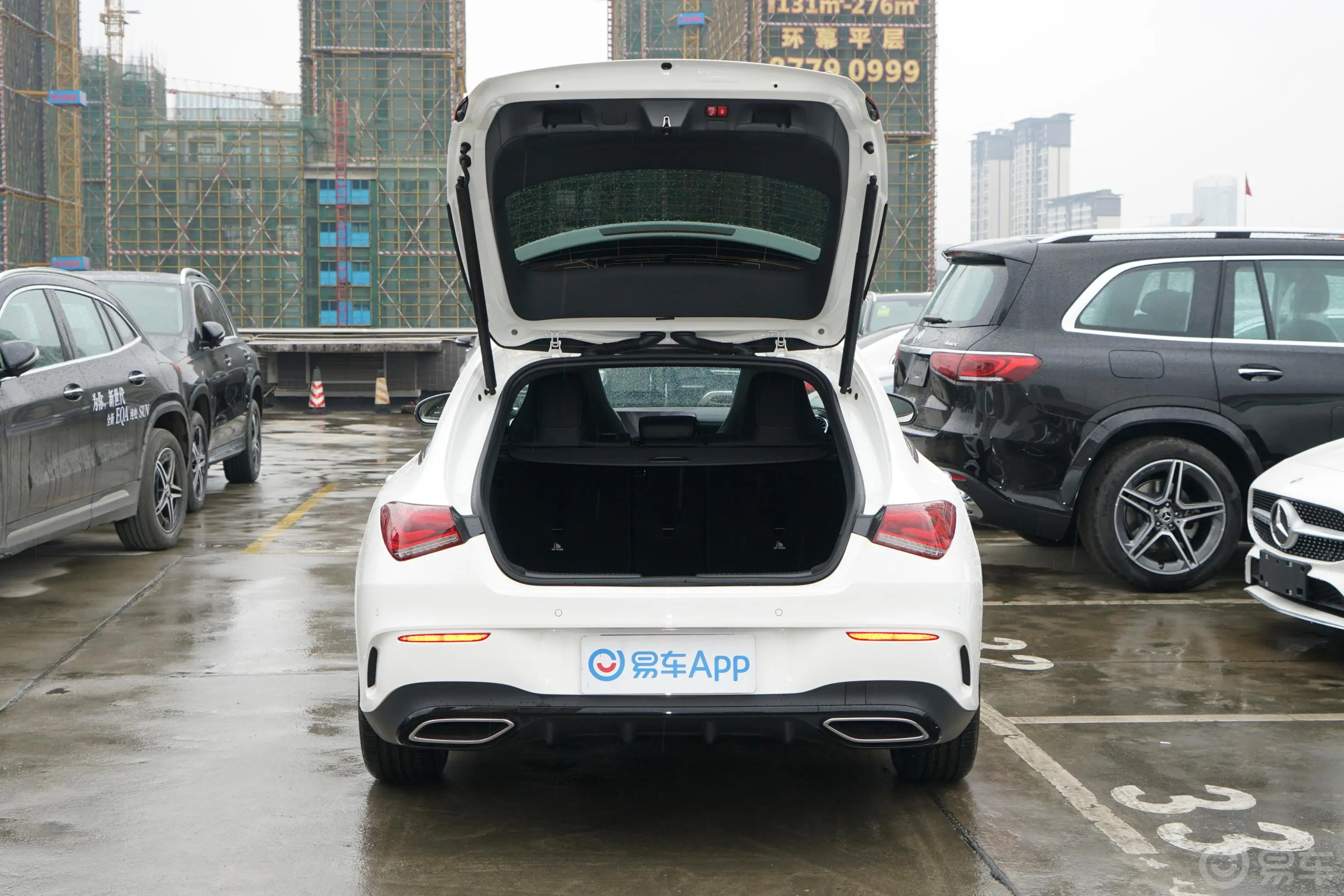 奔驰CLA级CLA 260 4MATIC 五门猎跑车空间