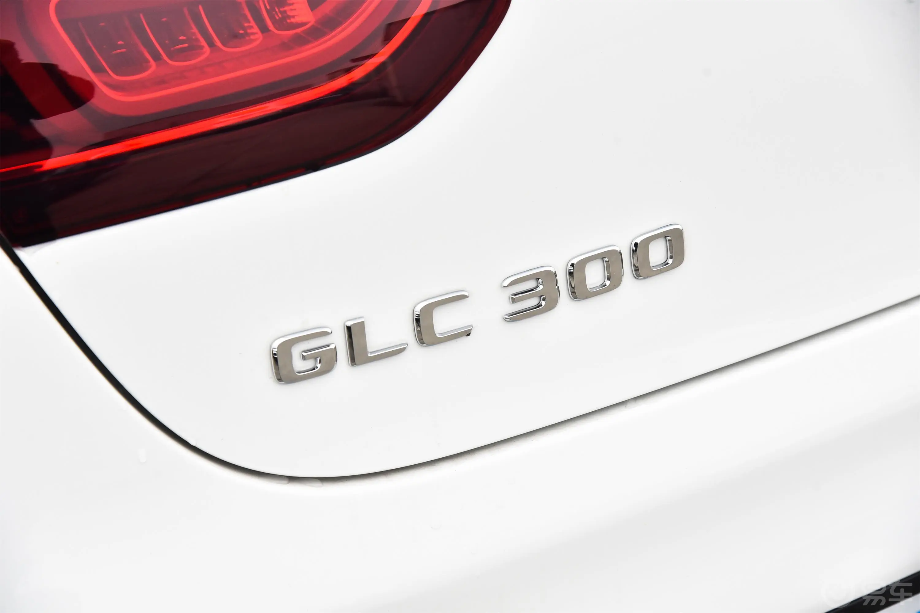 奔驰GLC轿跑改款 GLC 300 4MATIC 轿跑SUV外观