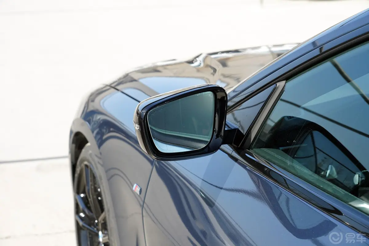 宝马4系双门轿跑车 425i 时尚型 M运动曜夜套装后视镜镜面