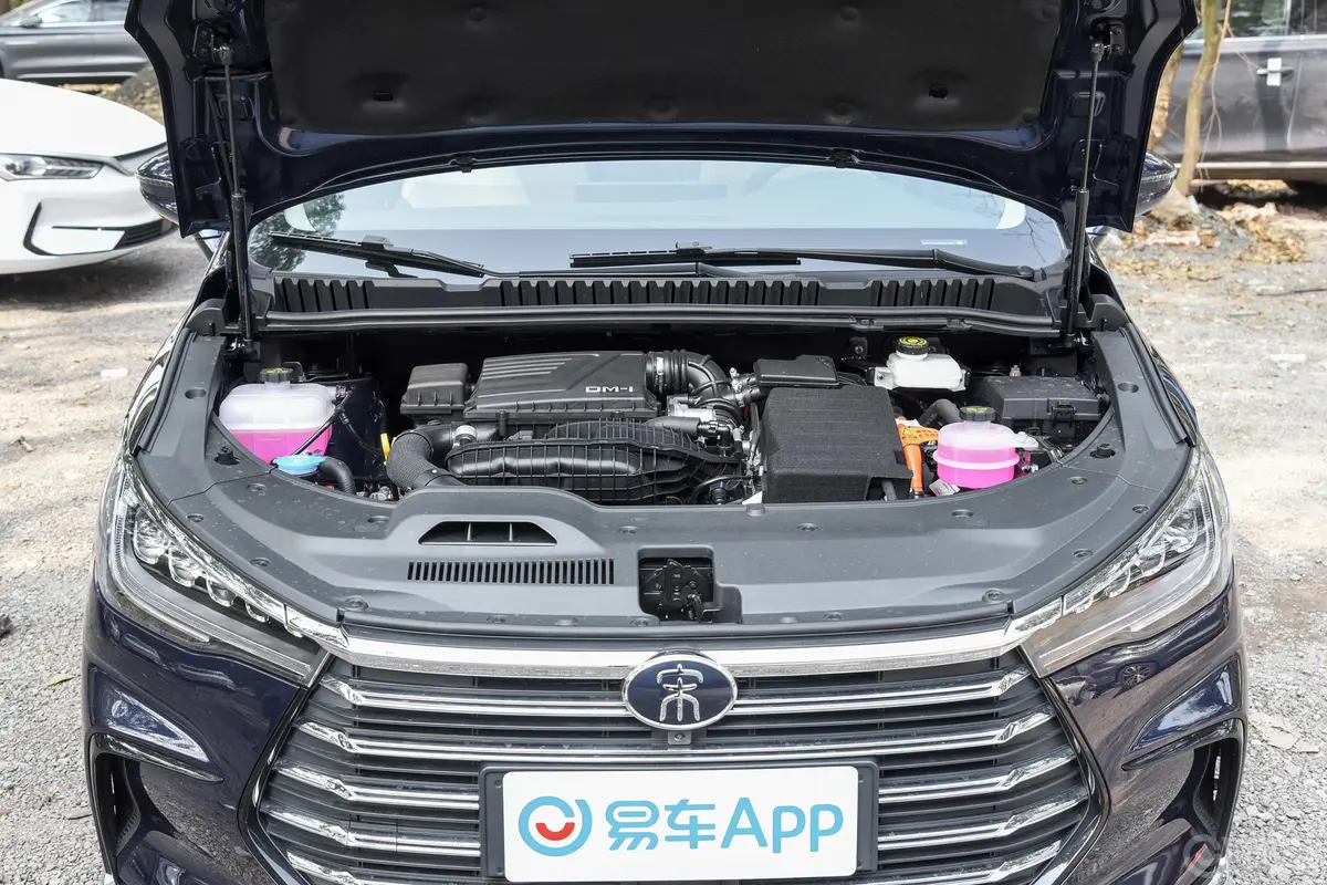 宋MAX新能源DM-i 1.5L 105KM 旗舰型发动机舱整体