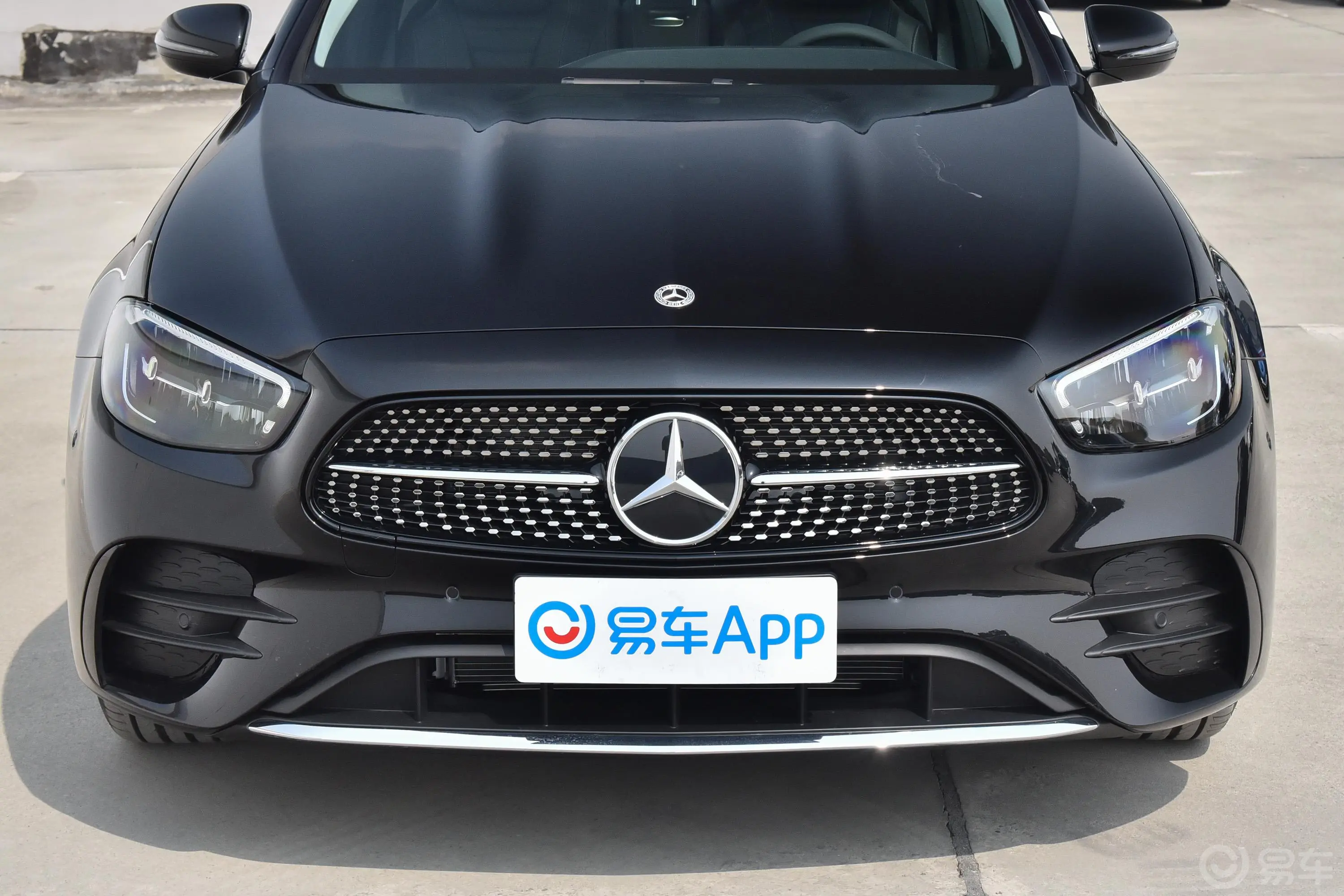 奔驰E级改款 E 260 L 运动型外观