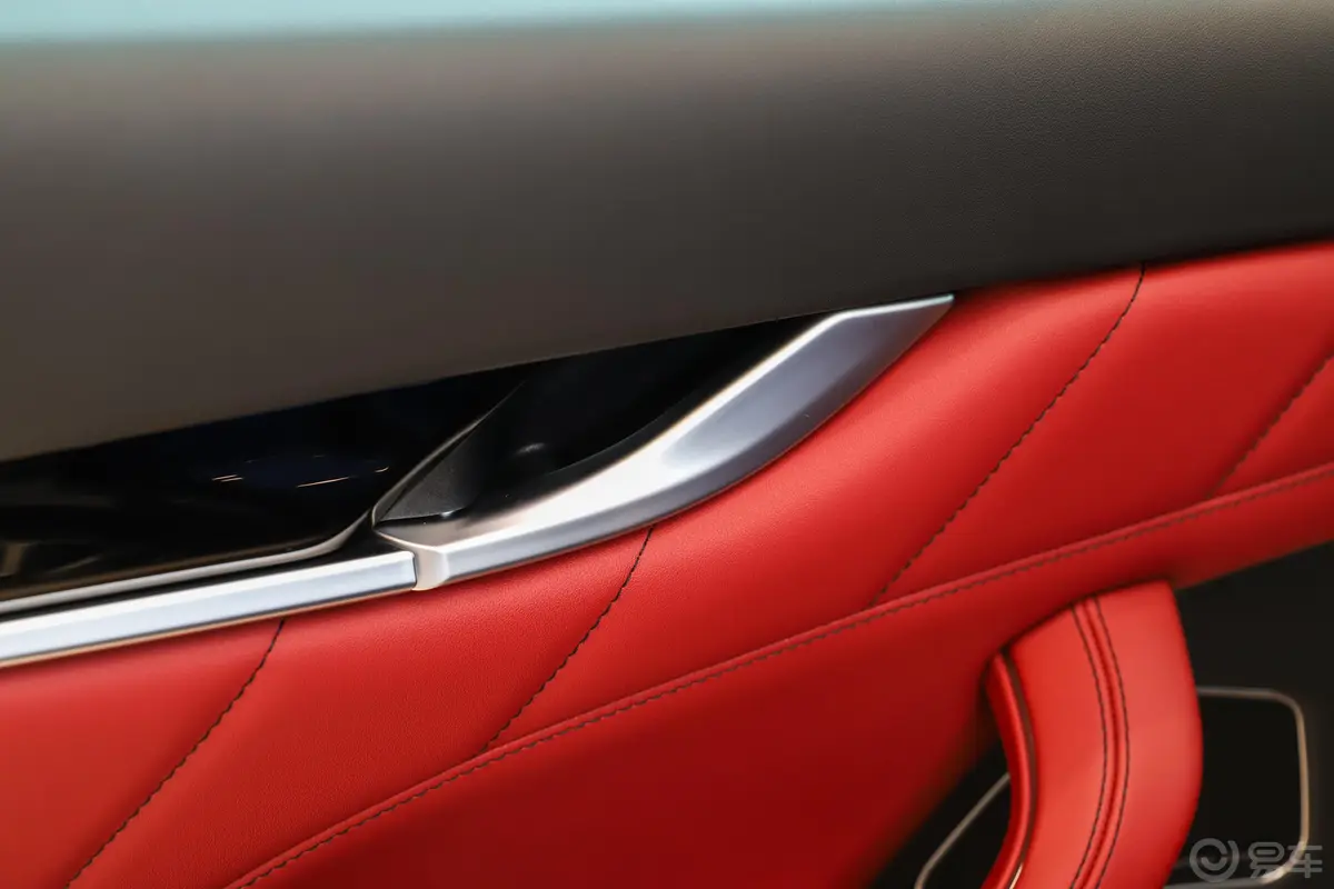 Levante2.0T GT锋芒版空间