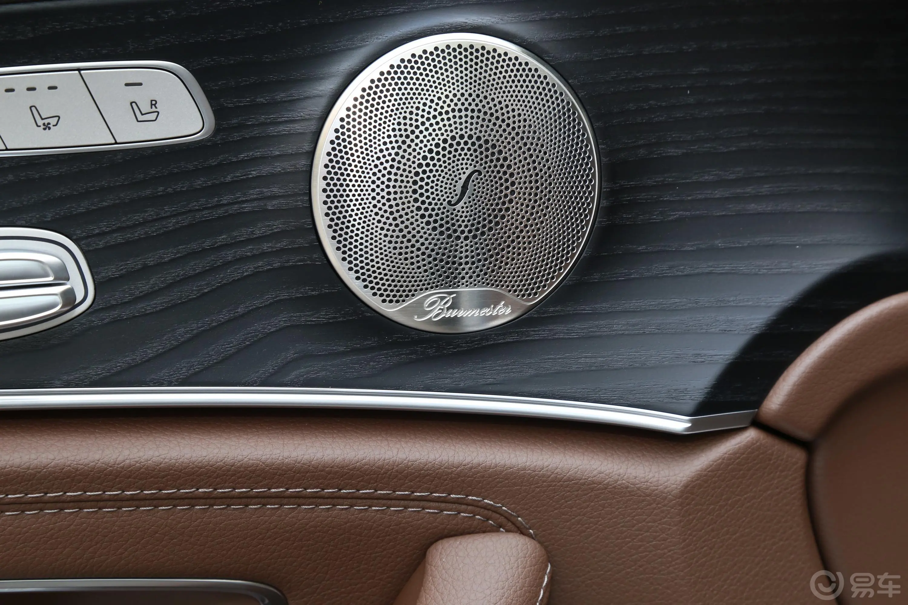 奔驰E级改款二 E 300 L 尊贵型音响和品牌