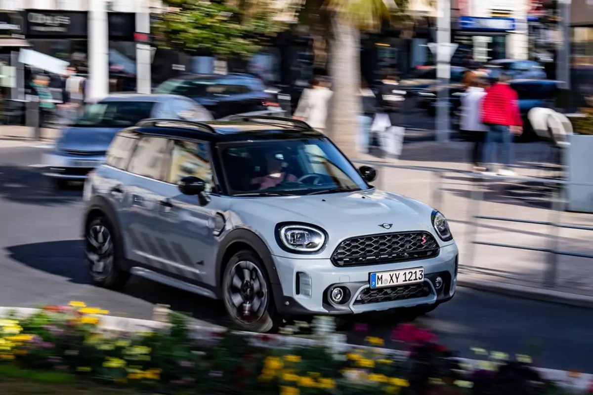 MINI COUNTRYMAN