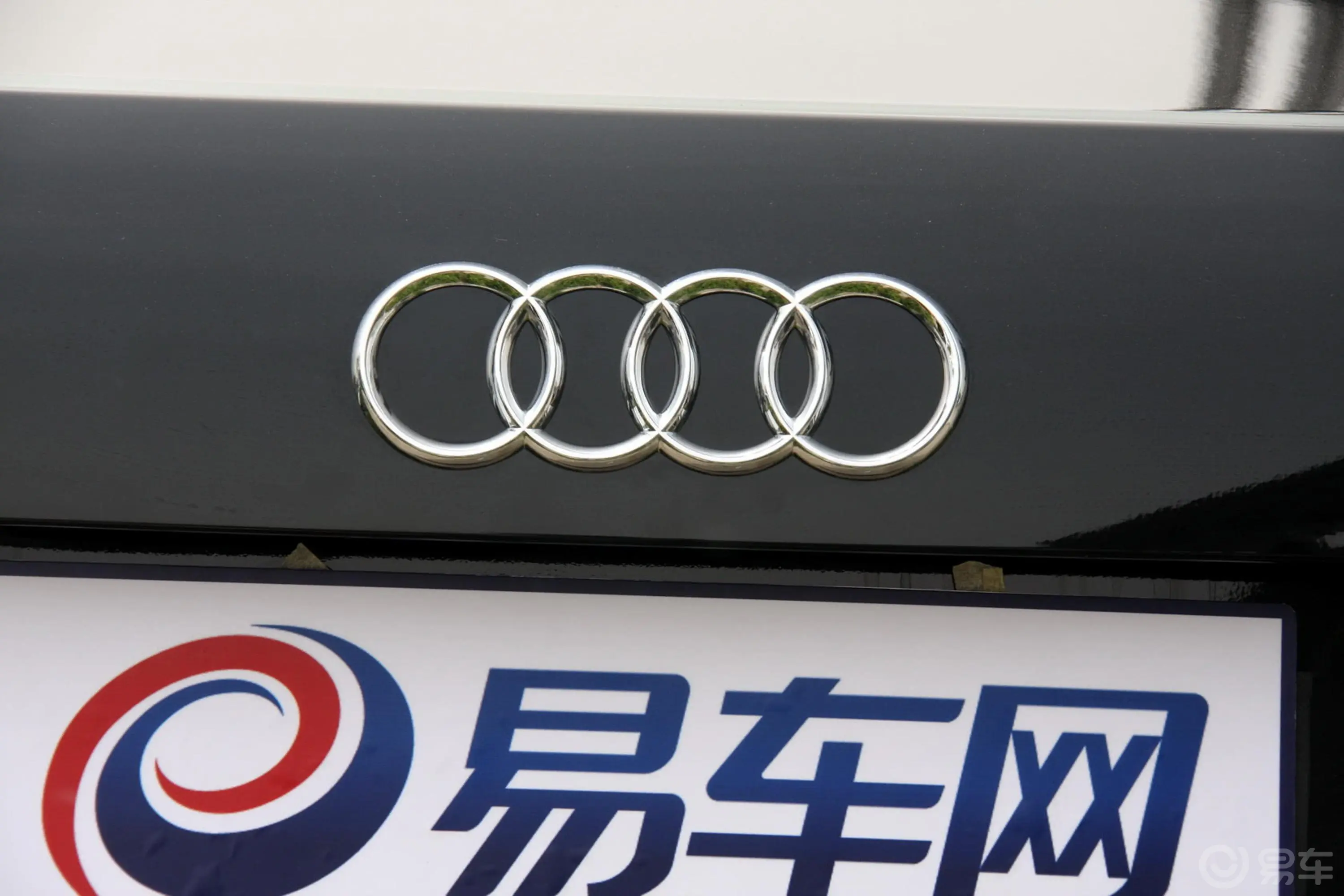 奥迪A6L2.0 TFSI 标准型(自动)外观