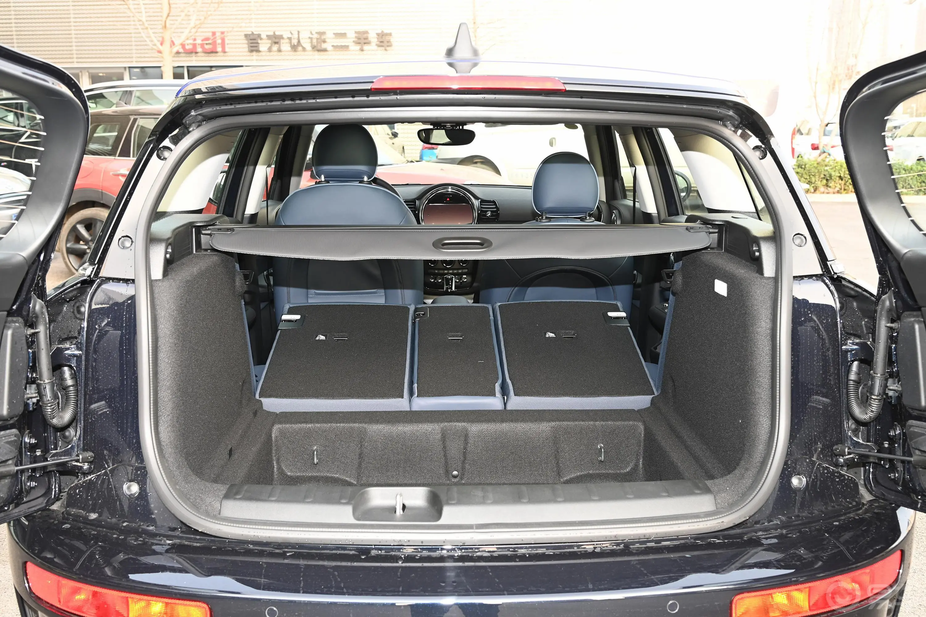 MINI CLUBMAN2.0T COOPER S BRICK LANE 限量版空间