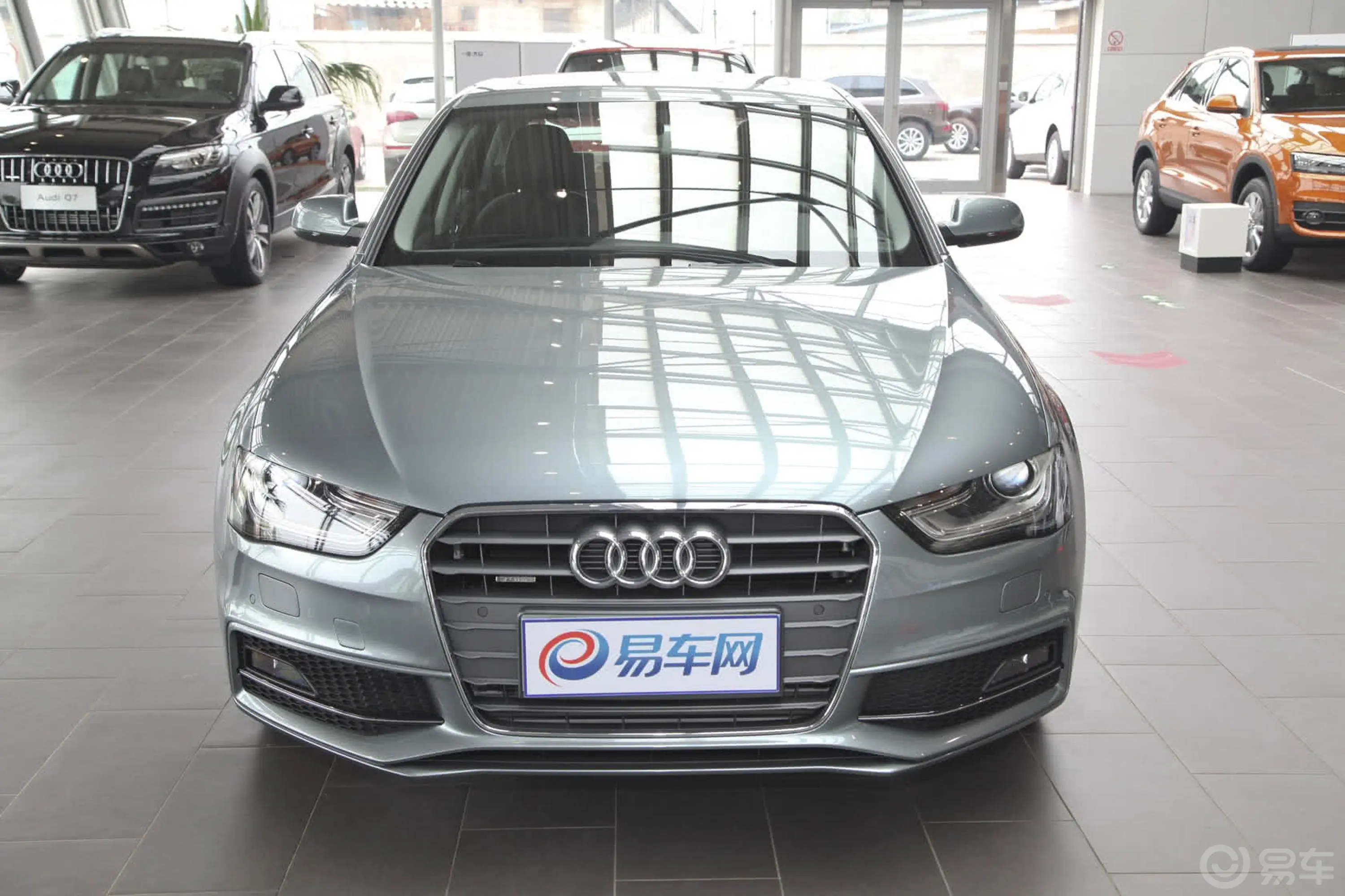 奥迪A4L40 TFSI quattro 个性运动型外观