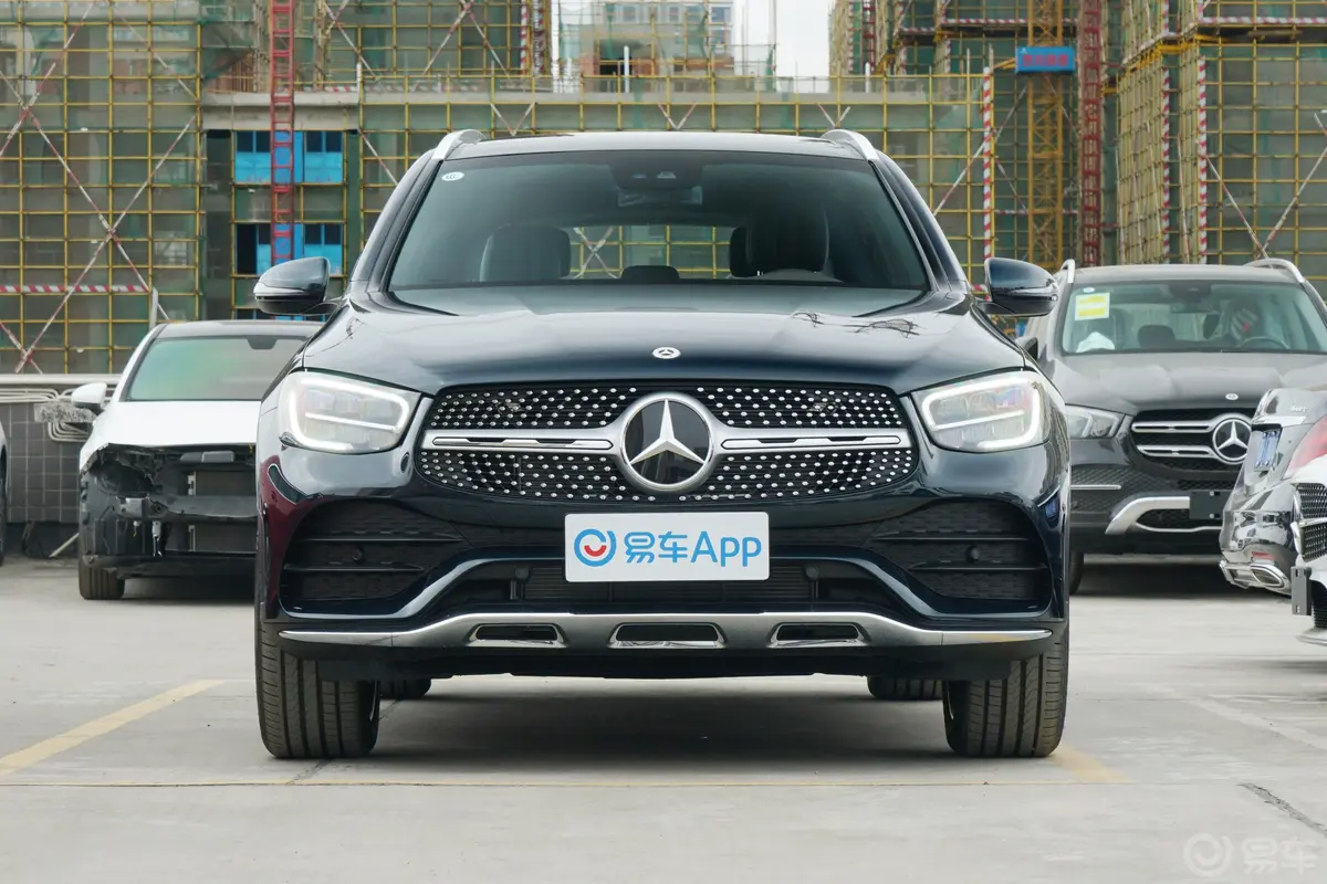 奔驰GLCGLC 300 L 4MATIC 动感型臻藏版外观