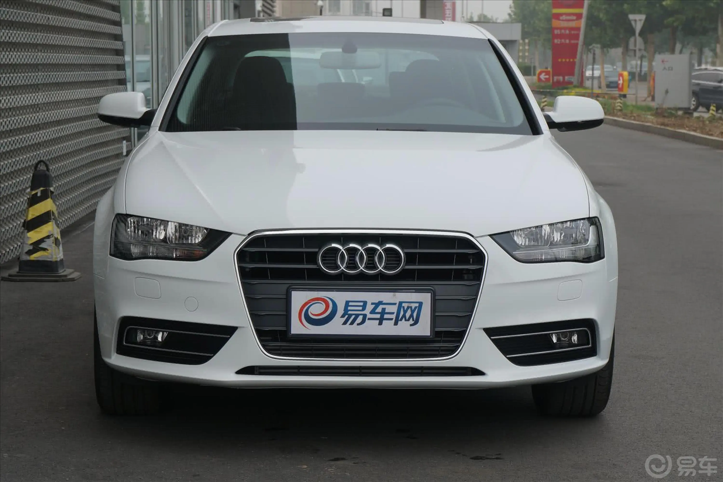 奥迪A4L30 TFSI 自动 舒适型外观