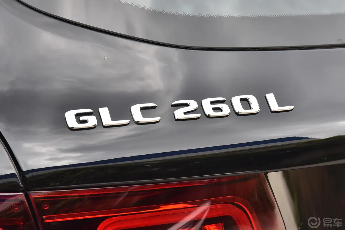 奔驰GLC改款三 GLC 260 L 4MATIC 动感型外观细节
