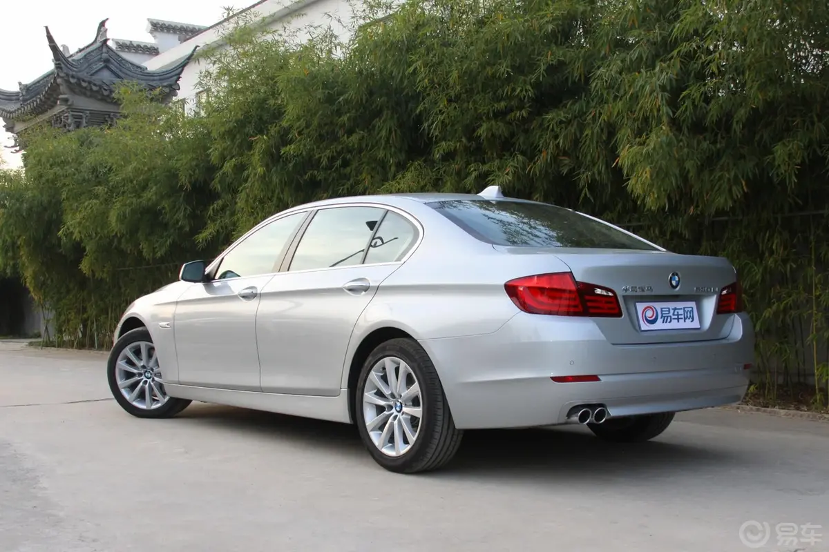 宝马5系530Li 豪华型外观