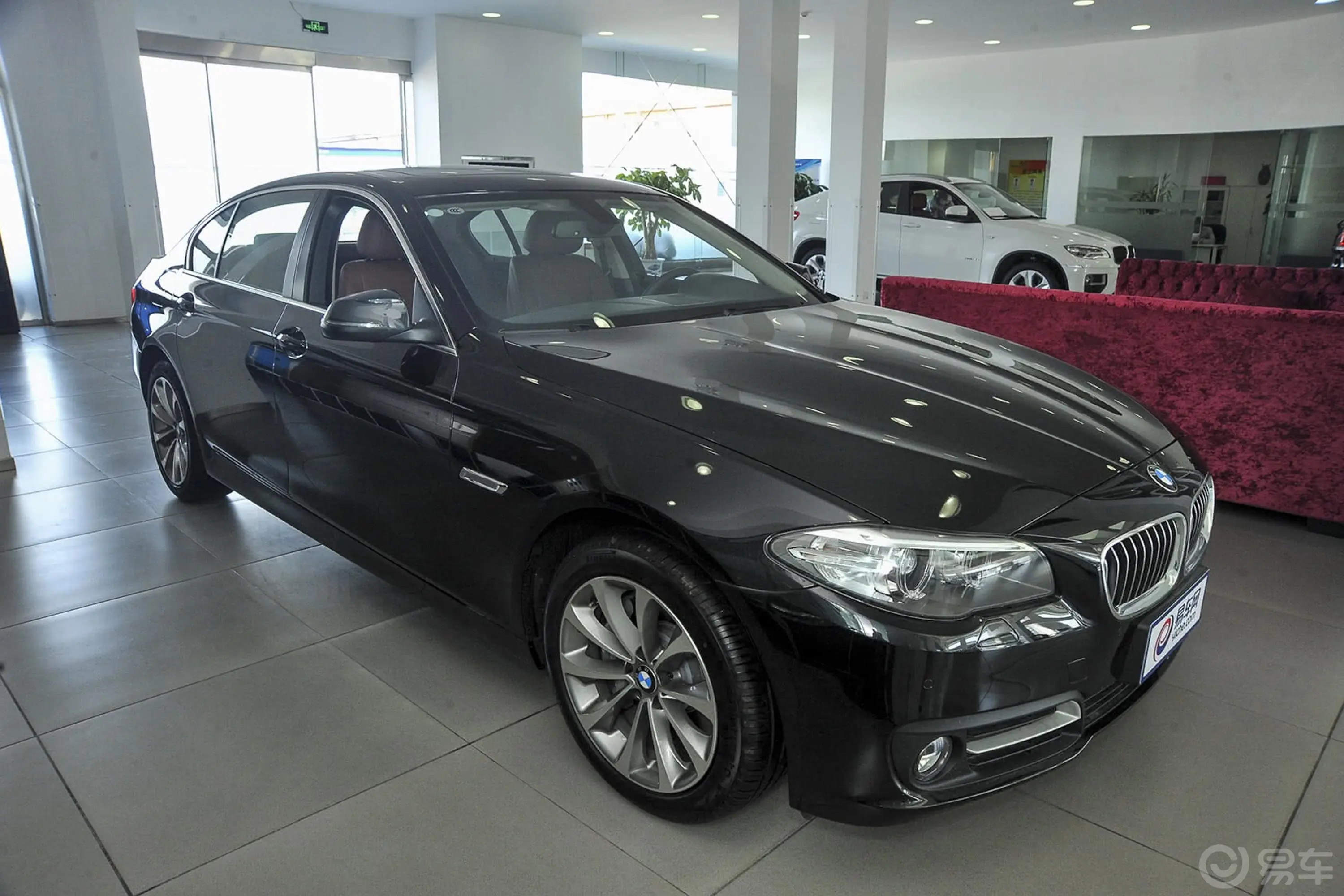 宝马5系528Li xDrive 豪华设计套装外观