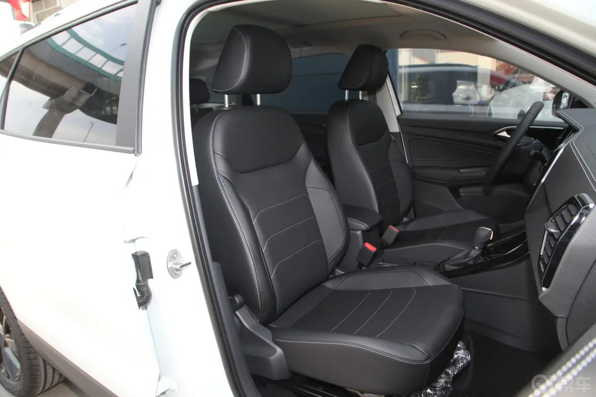 捷达VS7熊猫版 280TSI 自动荣耀型Pro副驾驶座椅