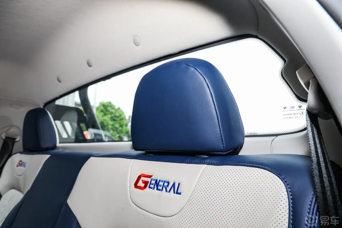 大将军G72.0T 自动两驱乐享型长箱 柴油空间
