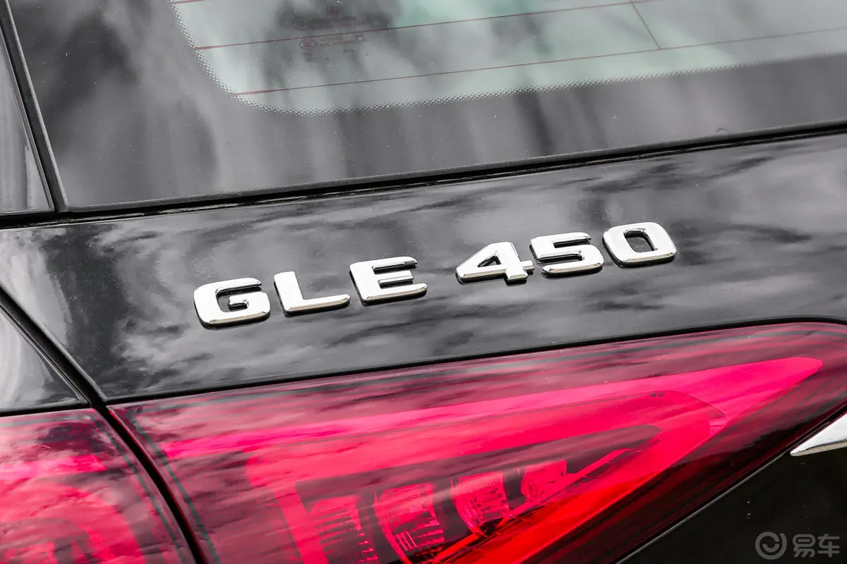 奔驰GLE改款 GLE 450 4MATIC 时尚型外观