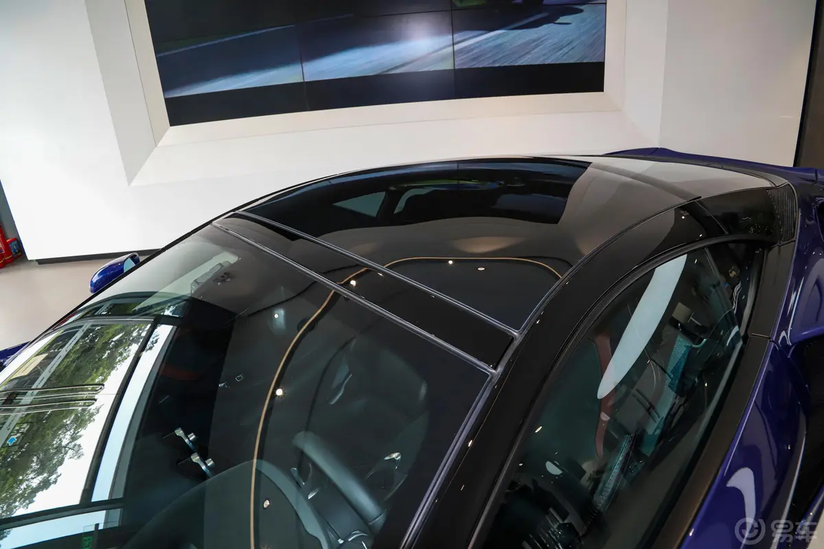 迈凯伦GT4.0T 基本型天窗