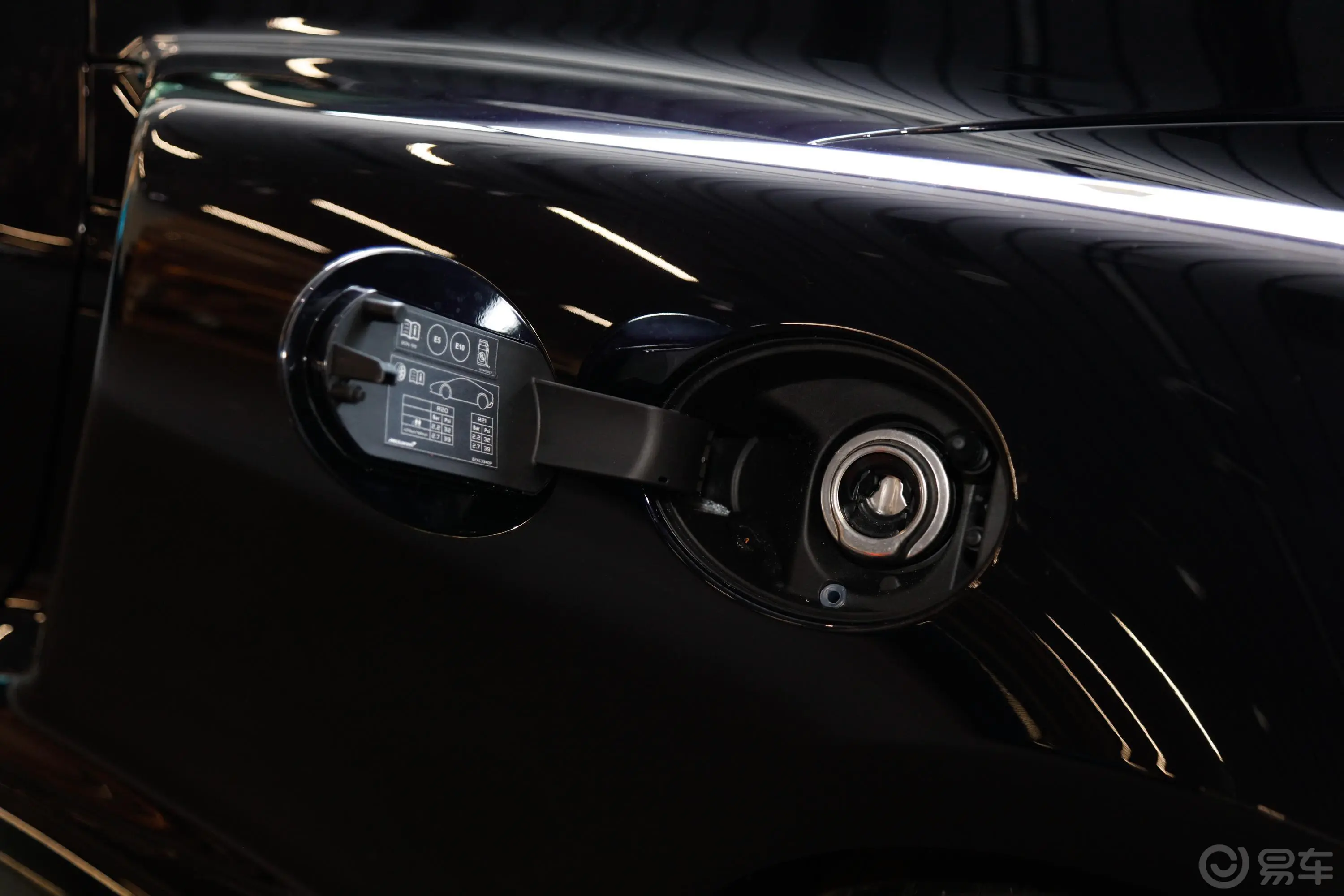 迈凯伦GT4.0T 霓虹光谱主题油箱盖