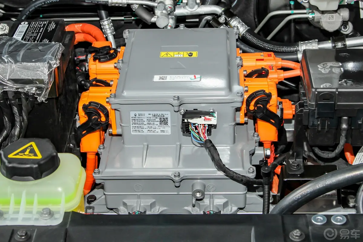 欧拉好猫莫兰迪版 401km 标准续航 豪华型 三元锂发动机特写