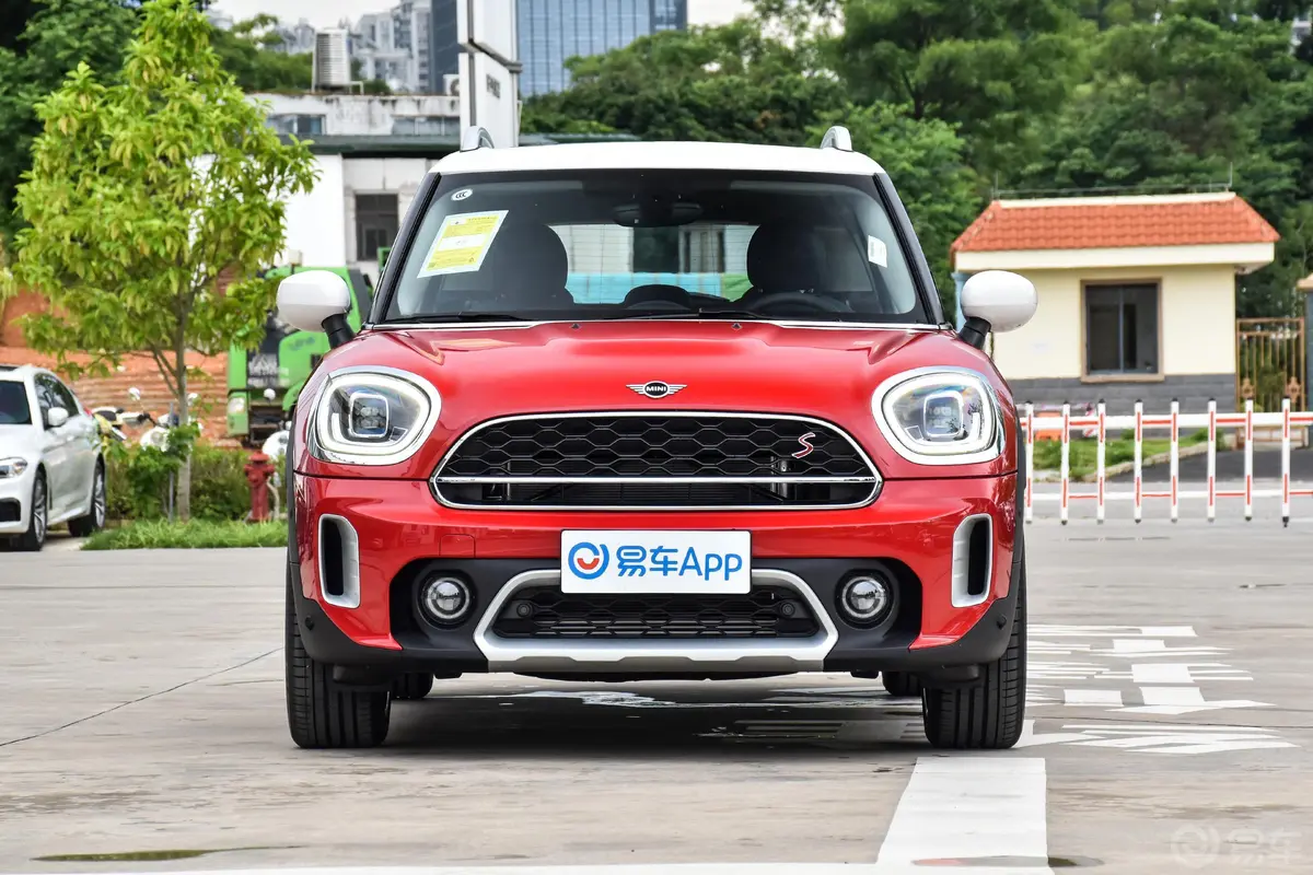 MINI COUNTRYMAN改款 2.0T COOPER S ALL4正前水平