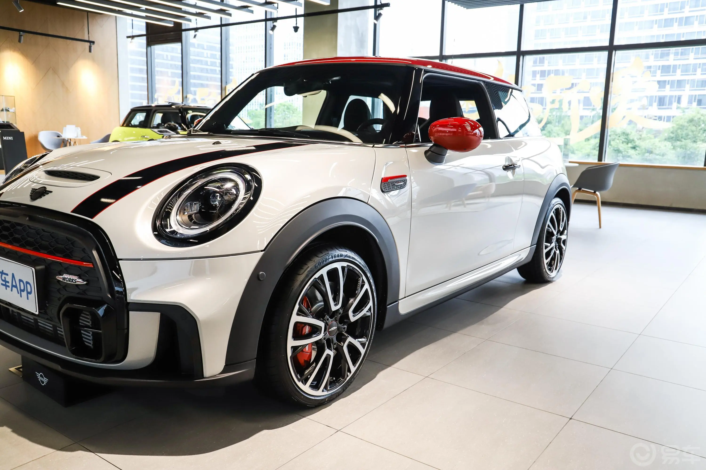 MINI JCW2.0T JOHN COOPER WORKS ALL-IN外观