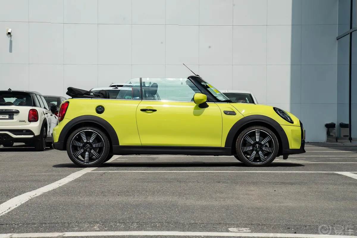 MINI CABRIO2.0T COOPER S CABRIO 艺术家外观